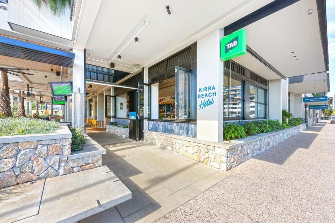 Apartment Beachfront Escape Kirra Ocean Views Sleeps 6