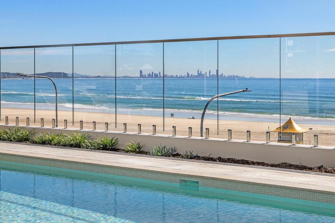 Apartment Beachfront Escape Kirra Ocean Views Sleeps 6 Gold Coast